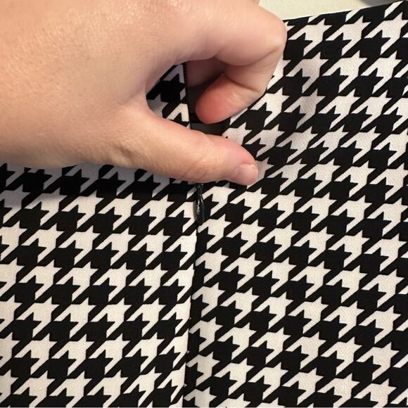 LIKELY Black White Houndstooth Long Sleeve Mini Dress 6 - Picture 6 of 14